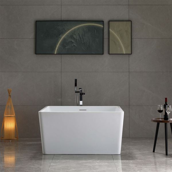 Bologna 47 in. Freestanding Bathtub in Glossy White