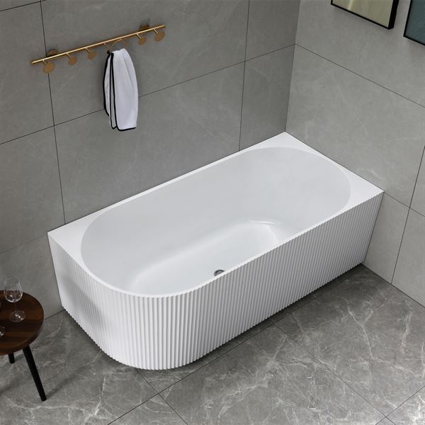 67 in. Freestanding Acrylic Bathtub in Glossy White