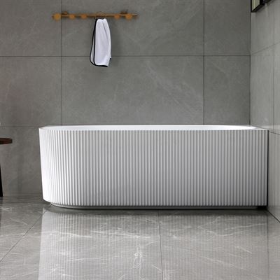 67 in. Freestanding Acrylic Bathtub in Glossy White