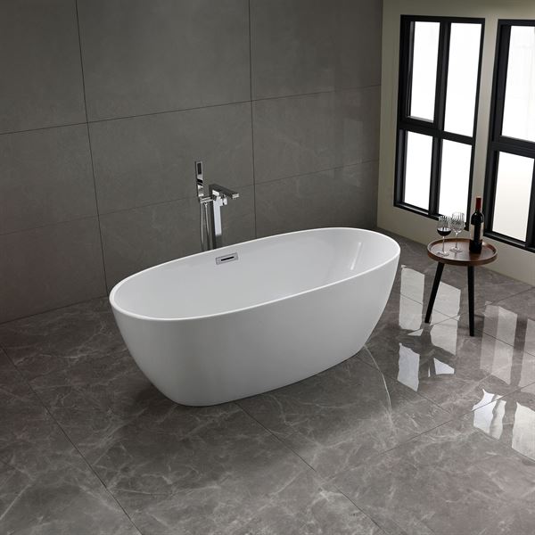 Pavia 67 in. Freestanding Bathtub in Glossy White