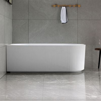 67 in. Freestanding Acrylic Bathtub in Glossy White