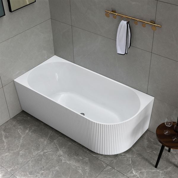 67 in. Freestanding Acrylic Bathtub in Glossy White